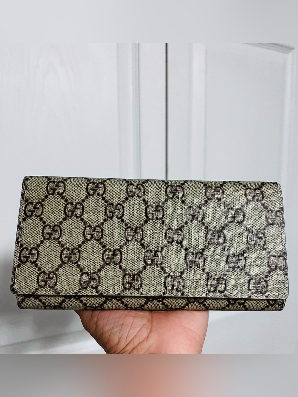 Inspired large Signature GG Continental Wallet in Beige/Ebony